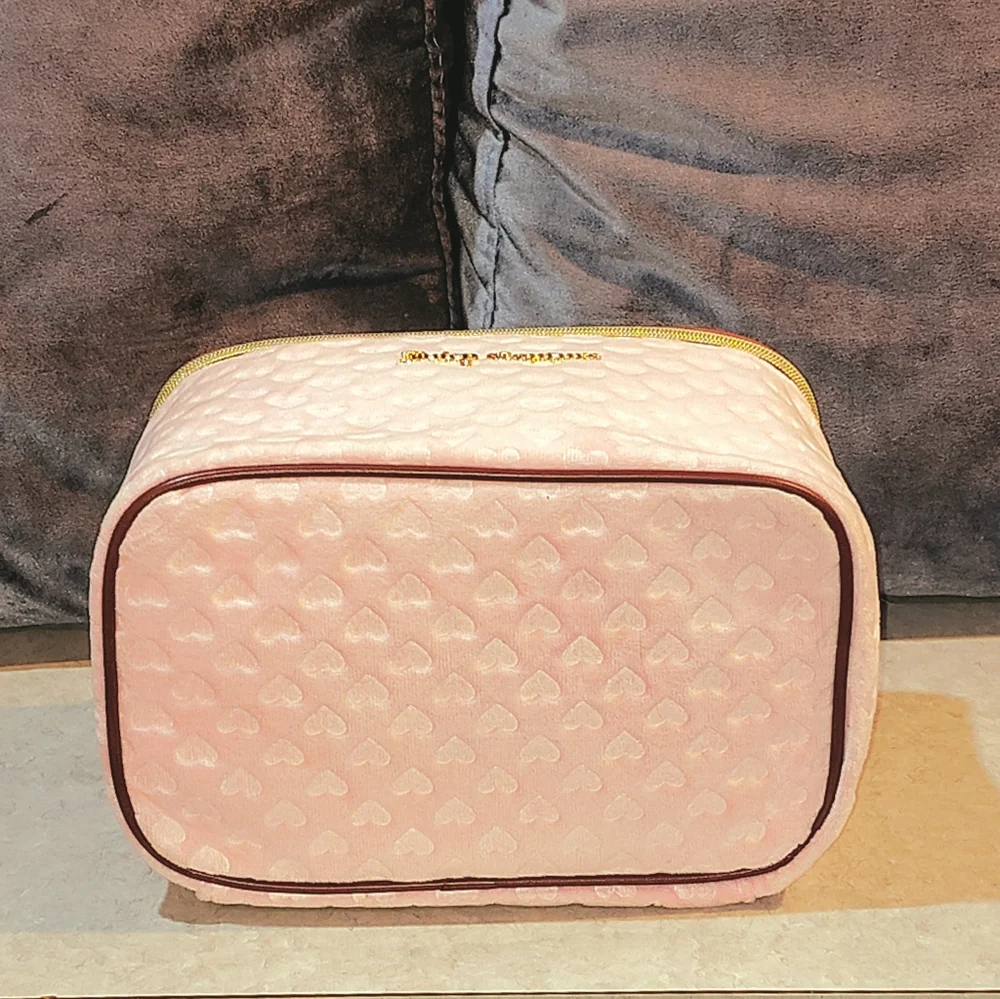NWT JUICY COUTURE PINK TRAVEL COSMETIC BAG & BLACK HANGING TOILETRY BAG BUNDLE